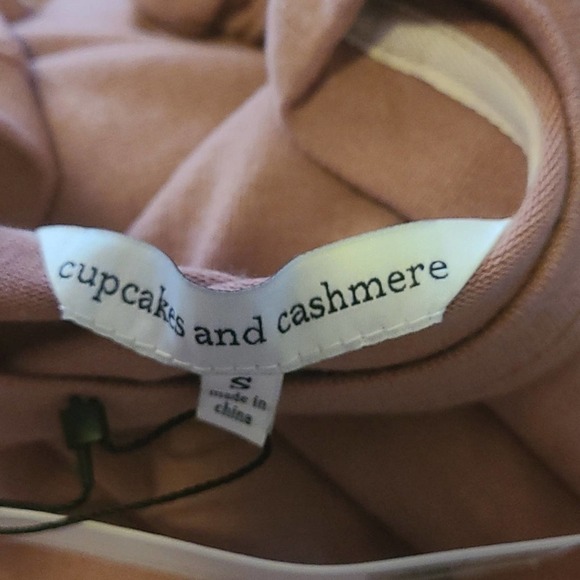 NWT Cashmere and cupcakes Kacey Sweatshirt Sz S - Picture 5 of 8